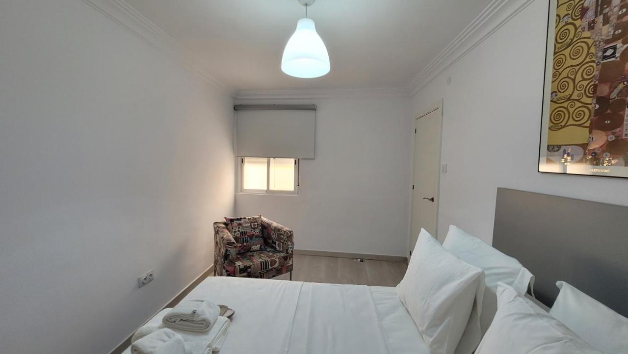 Apartaments B O D Collblanc L'Hospitalet de Llobregat Ngoại thất bức ảnh