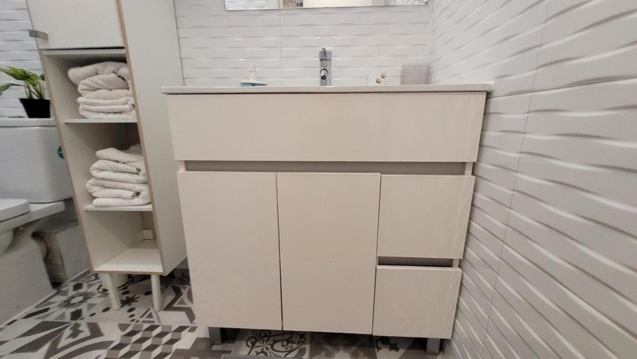 Apartaments B O D Collblanc L'Hospitalet de Llobregat Ngoại thất bức ảnh