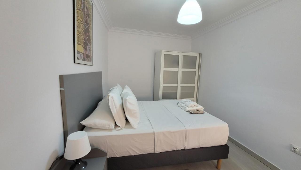 Apartaments B O D Collblanc L'Hospitalet de Llobregat Ngoại thất bức ảnh