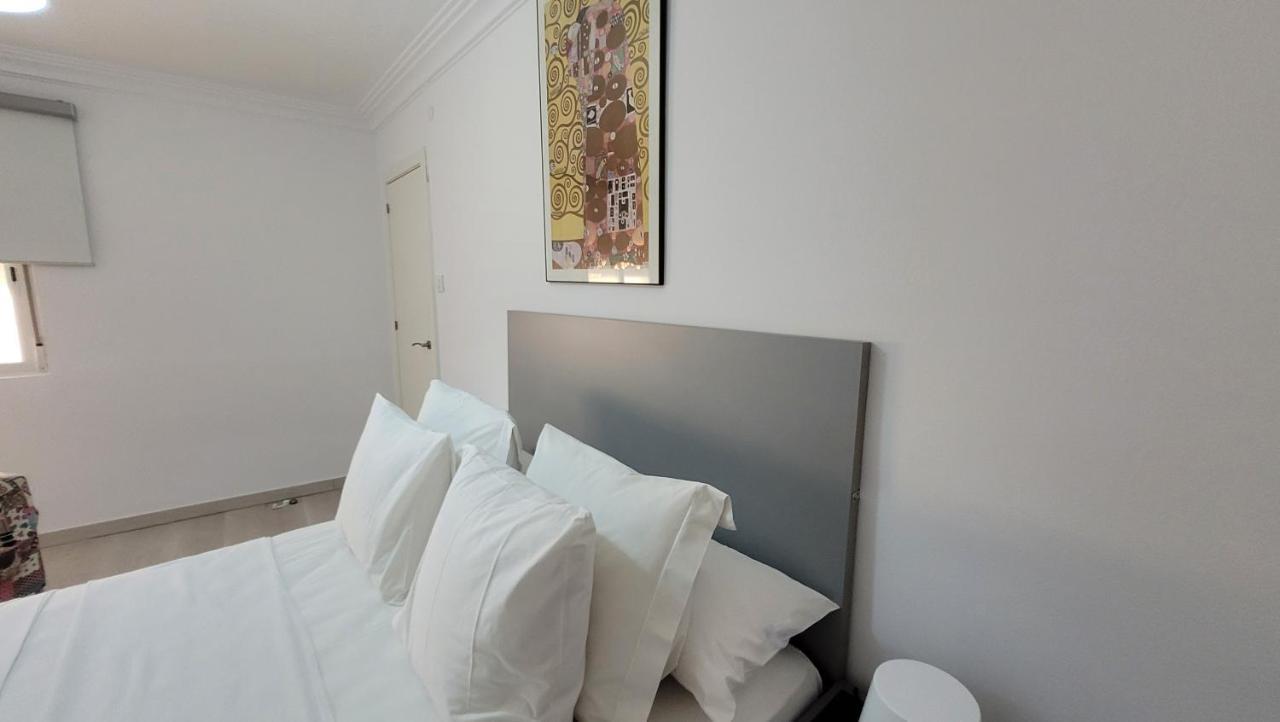 Apartaments B O D Collblanc L'Hospitalet de Llobregat Ngoại thất bức ảnh